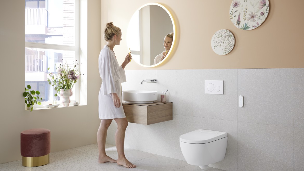 Bagno con vaso bidet Geberit AquaClean Alba