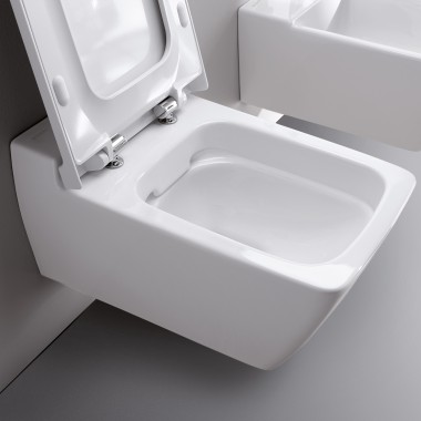 WC Geberit Xeno² con coperchio aperto