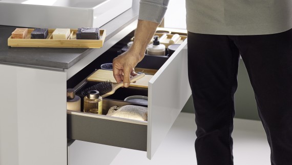 Cassetto contenitore per ottimizzazione degli spazi Cassetto contenitore per ottimizzazione degli spazi