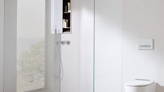 Bagno Geberit ONE con soluzione per doccia Bagno Geberit ONE con soluzione per doccia