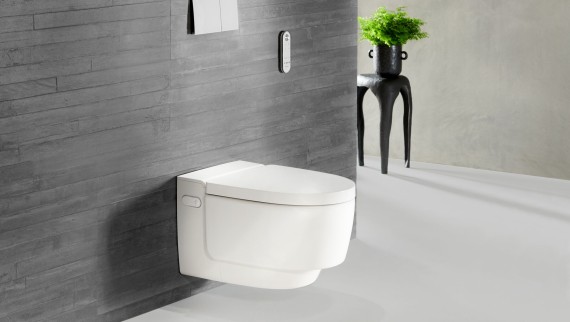 Geberit AquaClean Mera in bianco con telecomando Sigma70 Geberit AquaClean Mera in bianco con telecomando Sigma70