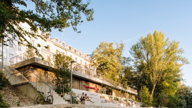 Vista esterna del nuovo centro sportivo acquatico di Graz (© Christian Repnik)