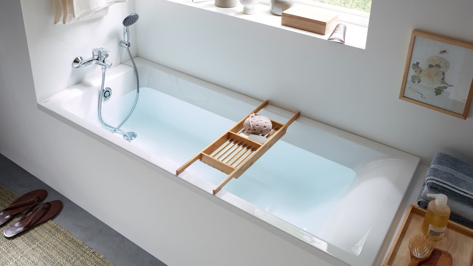 Vasca da bagno Renova Plan (© Geberit) (non disponibile in Italia) Vasca da bagno Renova Plan (© Geberit) (non disponibile in Italia)
