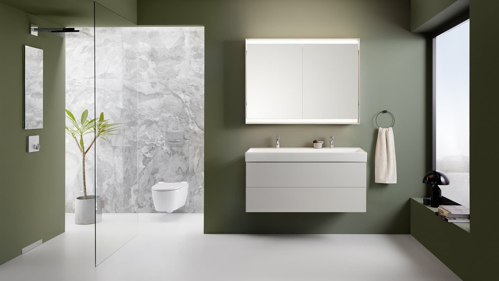 Bagno Geberit ONE con pavimento senza fughe (© Geberit) Bagno Geberit ONE con pavimento senza fughe (© Geberit)