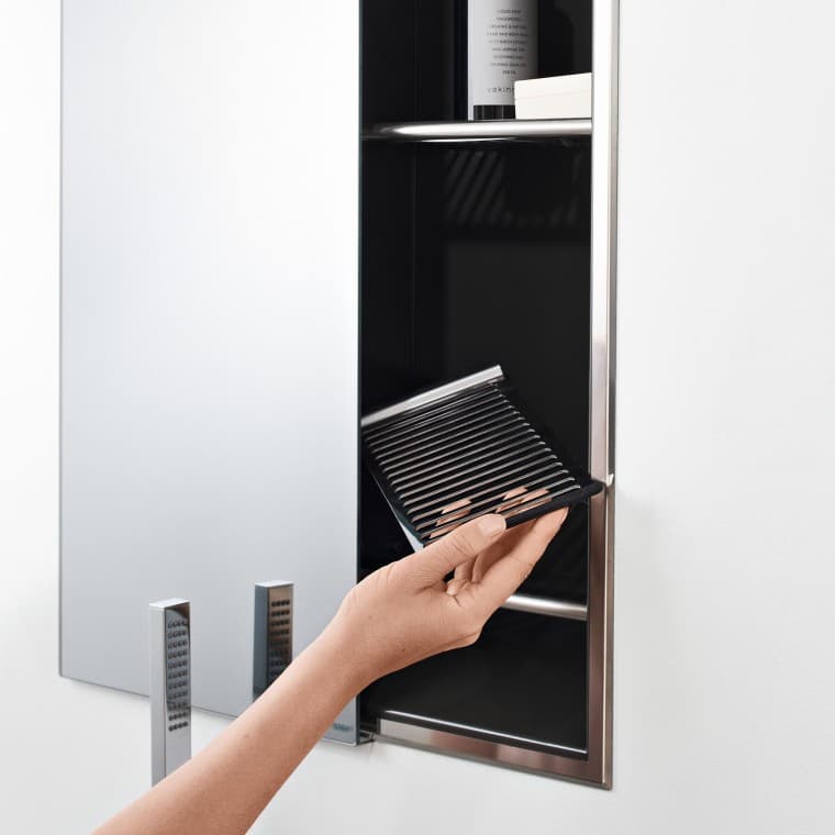 Nicchia portaoggetti con ripiani Nicchia portaoggetti con ripiani