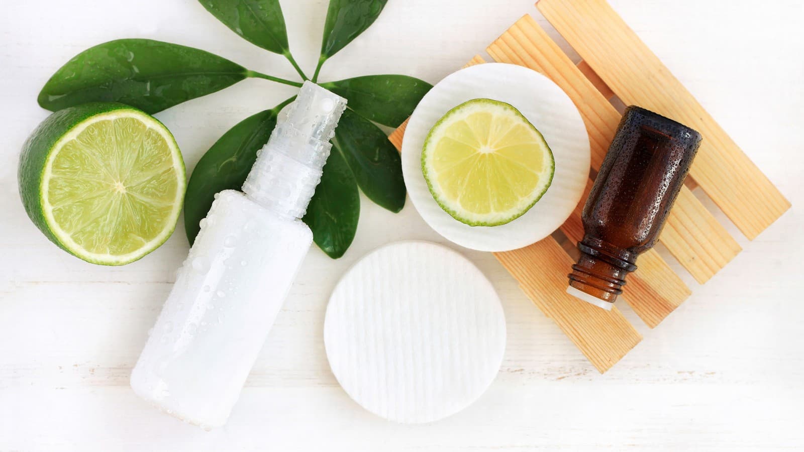 Vari rimedi casalinghi per un'aria fresca Vari rimedi casalinghi per un'aria fresca