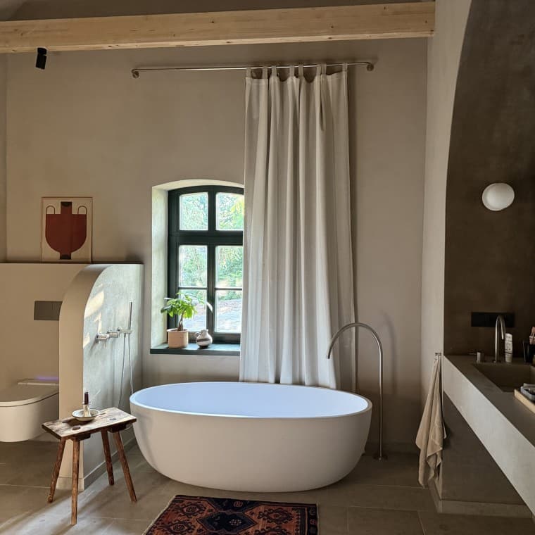 I bagni hanno ciascuno un proprio nome, qui il “bagno beige”. (© Büşra Qadir) I bagni hanno ciascuno un proprio nome, qui il “bagno beige”. (© Büşra Qadir)